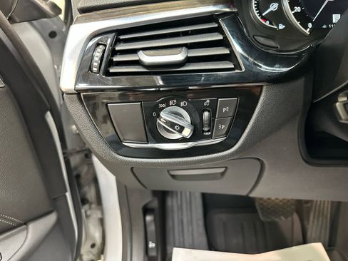 Used 2019 BMW 530i xDrive w/ Convenience Package image 20