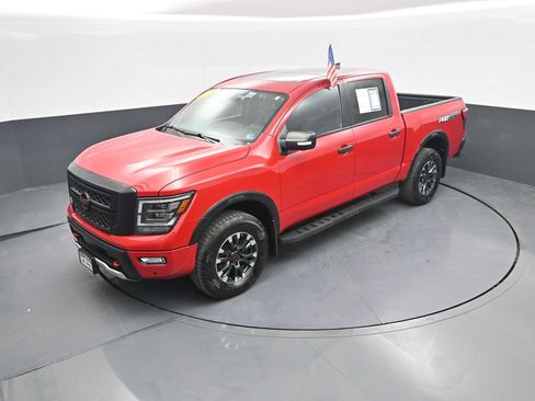 Used 2024 Nissan Titan PRO-4X w/ Pro-4x Convenience Package AWD/4WD image 29