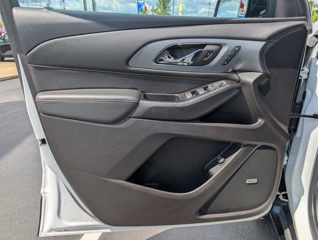 Used 2020 Chevrolet Traverse Premier w/ Redline Edition AWD/4WD image 9