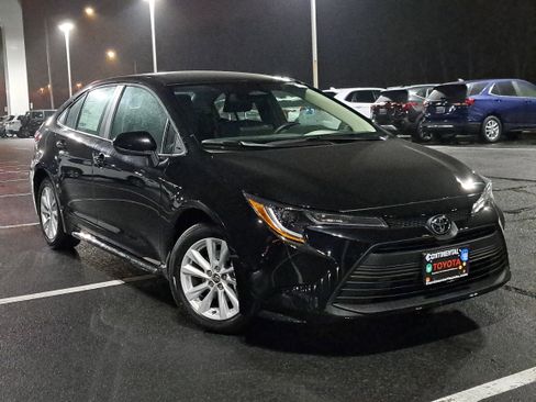 New 2026 Toyota Corolla LE image 32