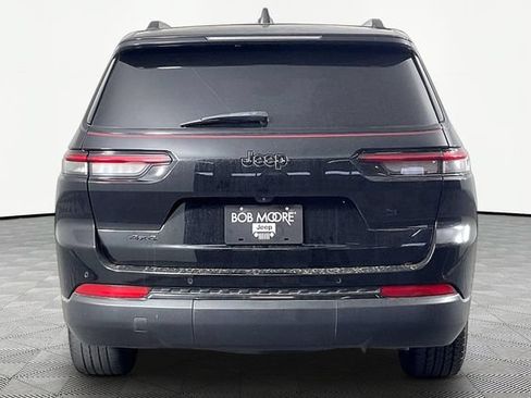Used 2023 Jeep Grand Cherokee L Laredo AWD/4WD image 5