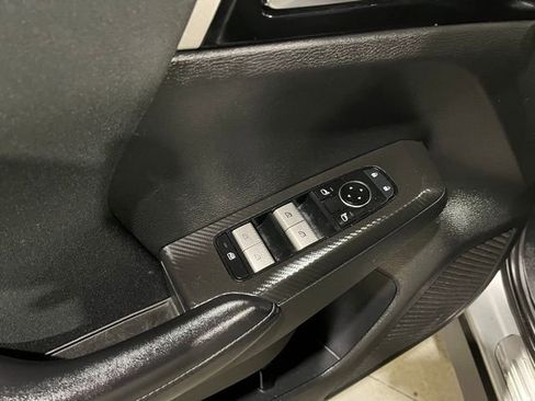 Used 2022 Mitsubishi Outlander ES image 18