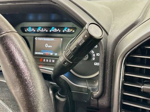 Used 2019 Ford F150 XLT w/ Equipment Group 302A Luxury AWD/4WD image 17