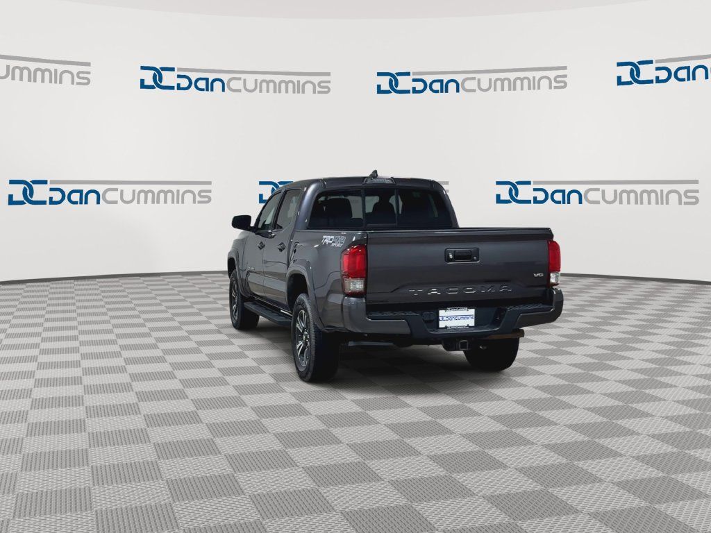 Used 2016 Toyota Tacoma TRD Sport w/ Towing Package AWD/4WD image 7