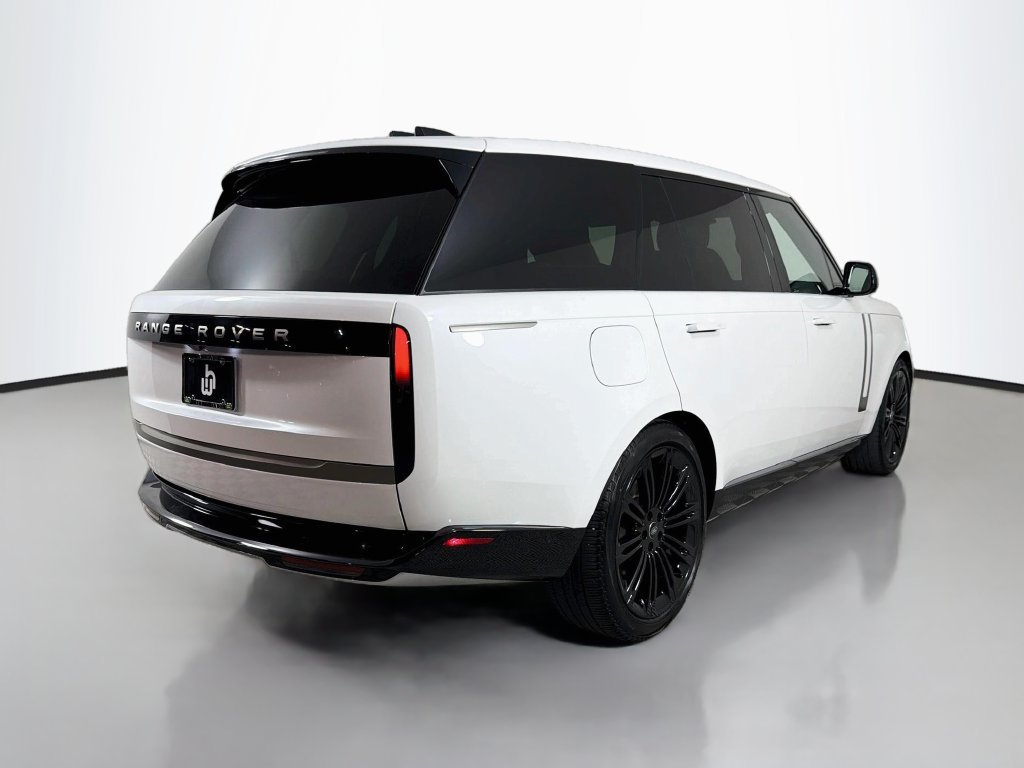 Used 2024 Land Rover Range Rover Long Wheelbase SE AWD/4WD image 5