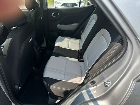 New 2025 Hyundai Venue SEL image 30