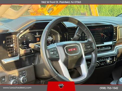 Used 2026 GMC Sierra 1500 SLT AWD/4WD image 29