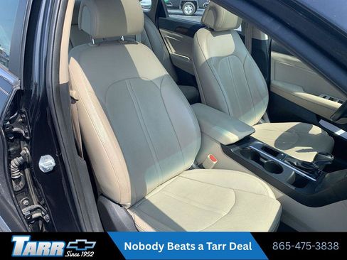Used 2017 Hyundai Sonata Limited w/ Tech Package 03 FWD image 25