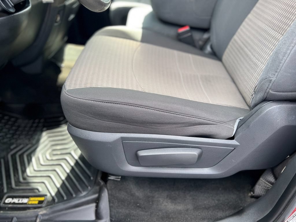 Used 2012 RAM 2500 ST w/ Chrome Appearance Group AWD/4WD image 20