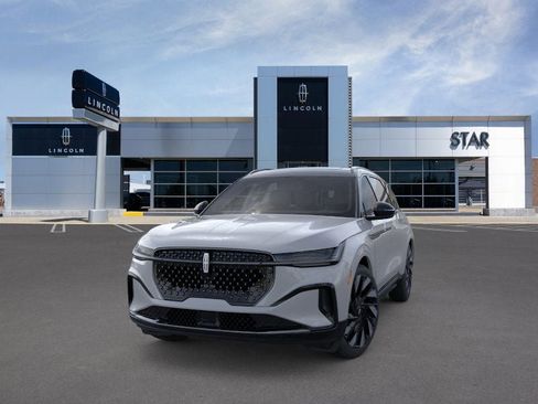 New 2026 Lincoln Nautilus Reserve w/ Jet Appearance Package image 2