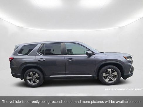 Used 2024 Honda Pilot EX-L image 4