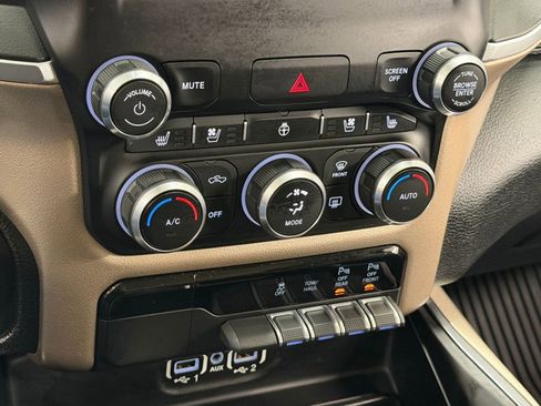 Used 2020 RAM 1500 Laramie AWD/4WD image 23