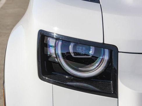 New 2026 Land Rover Defender 110 S image 10