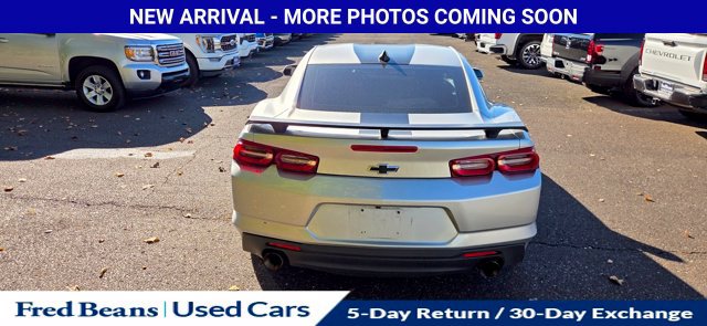 Used 2019 Chevrolet Camaro LT RWD image 8