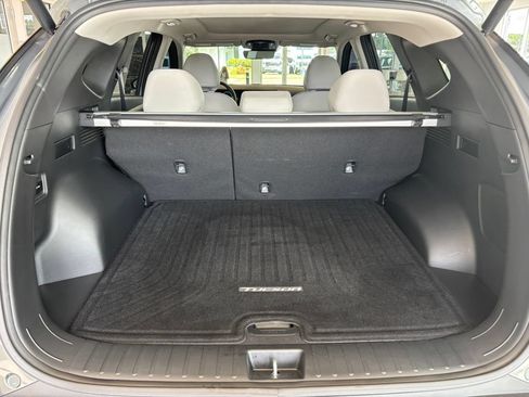 Used 2025 Hyundai Tucson Limited AWD/4WD image 30