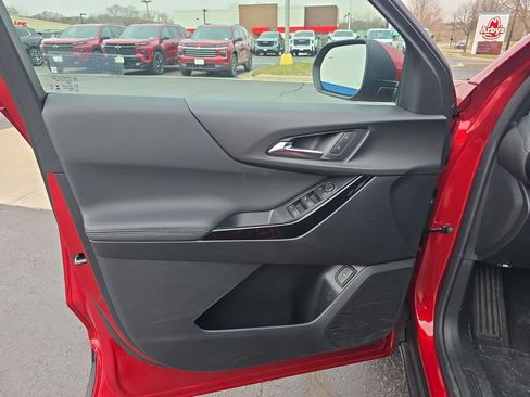 New 2026 Chevrolet Equinox LT w/ Convenience Package II image 12