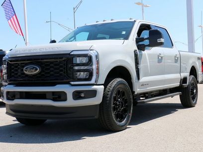 New 2026 Ford F250 Lariat w/ Black Appearance Package