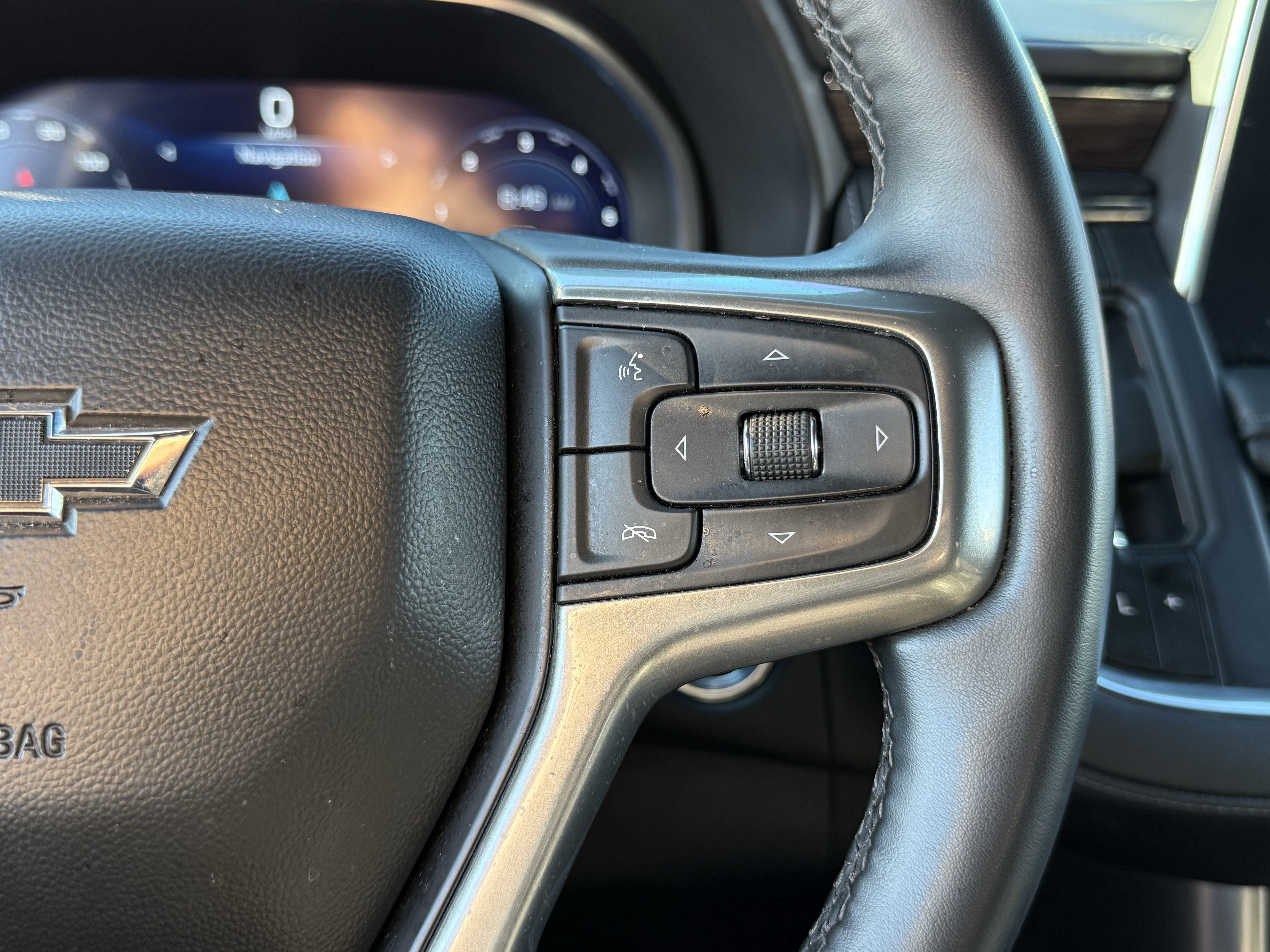 Used 2023 Chevrolet Tahoe Z71 w/ Z71 Off-Road Package AWD/4WD image 18