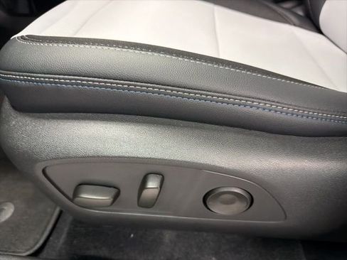 New 2026 Chevrolet Equinox EV LT image 14