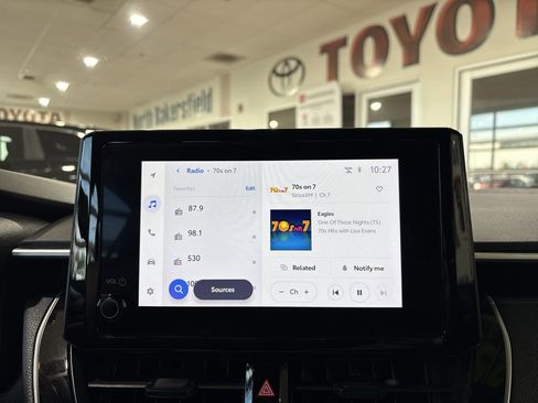 Certified 2025 Toyota Corolla SE image 17