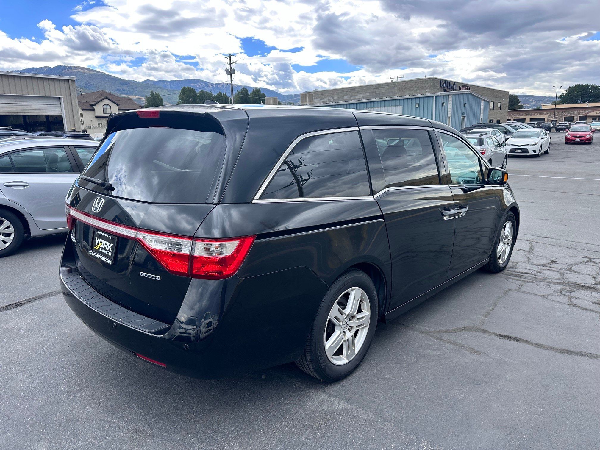 Used 2012 Honda Odyssey Touring image 3
