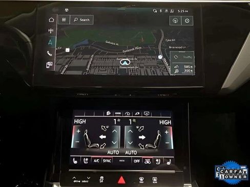 Used 2023 Audi e-tron Premium Plus AWD/4WD image 44