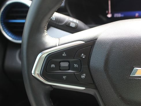 Used 2024 Chevrolet Trax LT w/ LT Convenience Package image 19