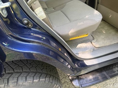 Used 2006 Toyota 4Runner SR5 AWD/4WD image 84