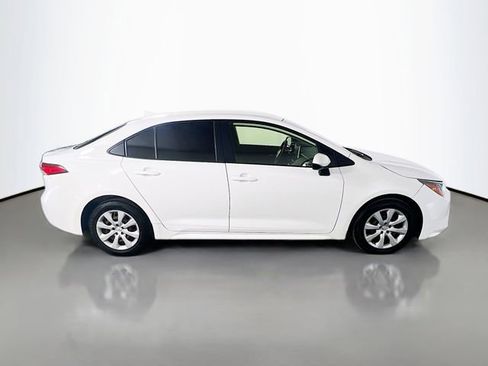 Used 2020 Toyota Corolla LE FWD image 9