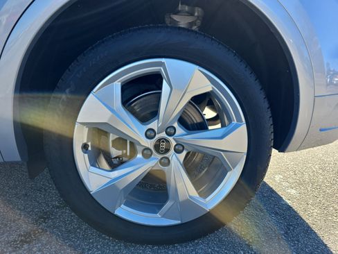 Certified 2025 Audi Q5 2.0T Premium Plus w/ Premium Plus Package image 32