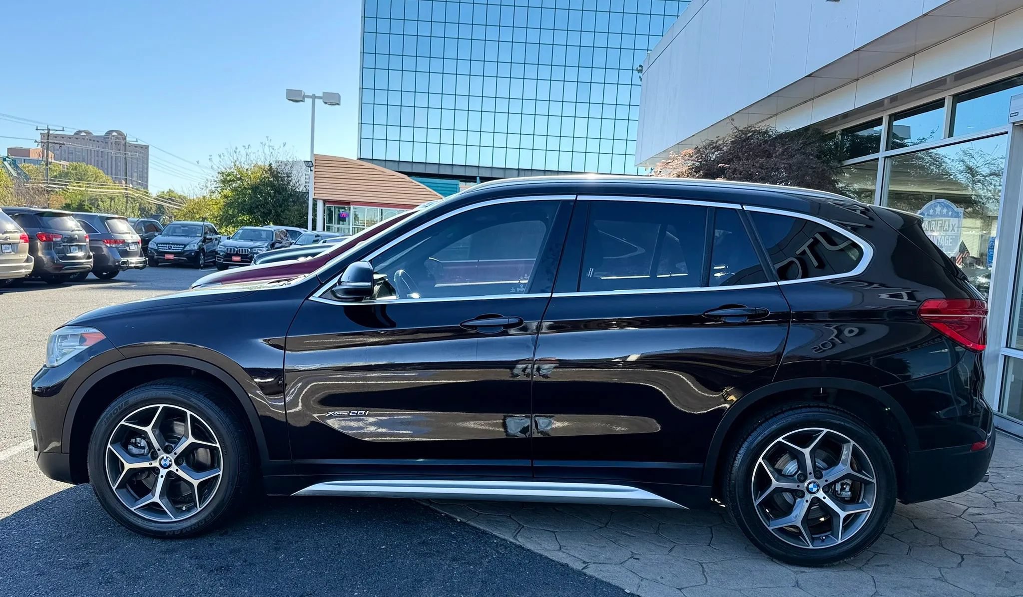 Used 2016 BMW X1 xDrive28i w/ Premium Package AWD/4WD image 4