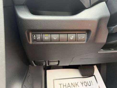 Used 2022 Toyota RAV4 XLE w/ Convenience Package AWD/4WD image 27