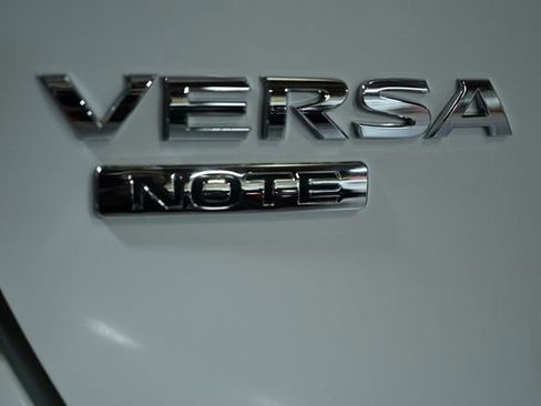 Used 2016 Nissan Versa Note SV image 11