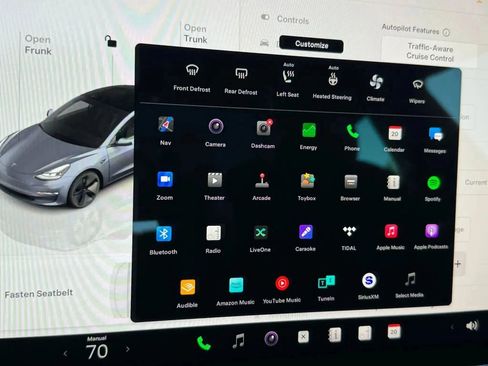 Used 2023 Tesla Model 3 Standard Range image 17