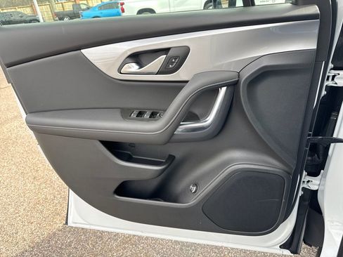 New 2026 Chevrolet Blazer LT w/ LPO, Black Sport Package image 12