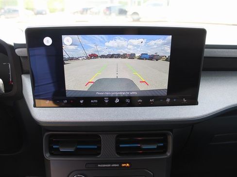 New 2025 Ford Maverick XLT w/ XLT Luxury Package image 13