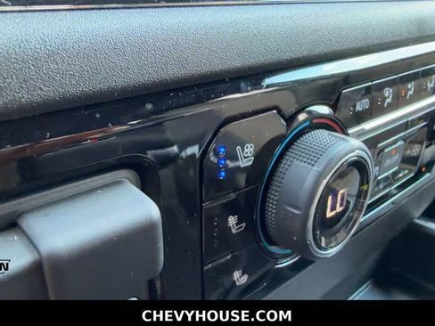 Used 2025 Chevrolet Silverado 1500 ZR2 AWD/4WD image 35