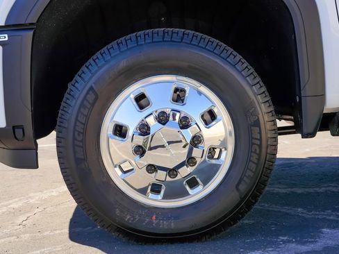 New 2026 GMC Sierra 3500 Denali Ultimate image 9