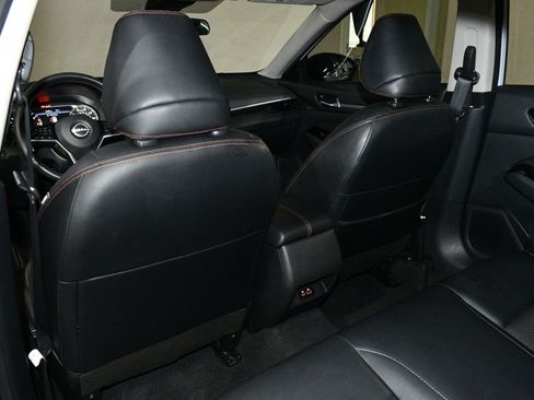Used 2023 Nissan Altima 2.5 SR FWD image 15