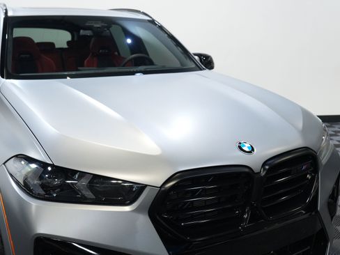 Used 2025 BMW X5 M Competition w/ Executive Package image 12