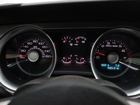 Used 2011 Ford Mustang Shelby GT500 RWD image 10