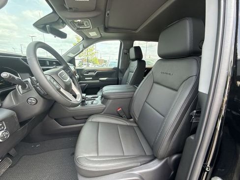 New 2026 GMC Sierra 1500 Denali w/ Denali Reserve Package AWD/4WD image 11