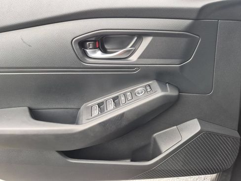 Used 2025 Honda Accord LX image 19