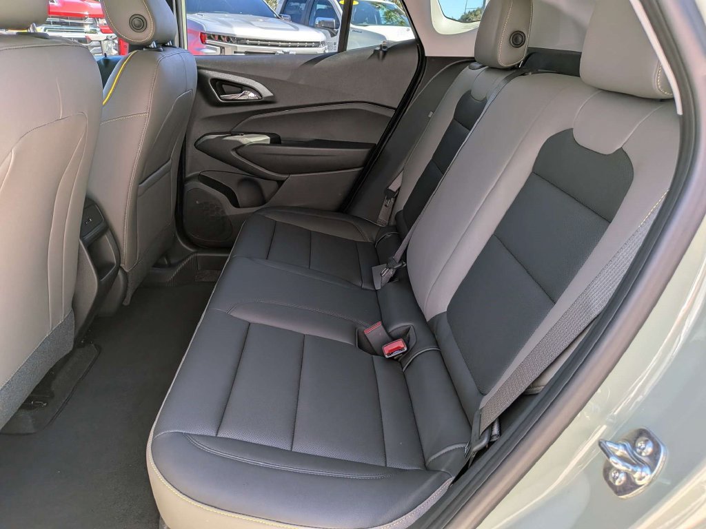 New 2026 Chevrolet Trax ACTIV w/ Driver Confidence Package FWD image 16