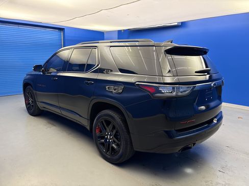 Used 2020 Chevrolet Traverse Premier w/ Redline Edition FWD image 5