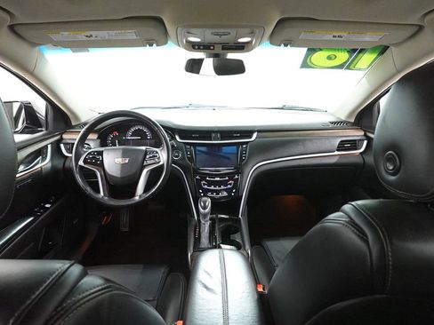 Used 2018 Cadillac XTS Luxury image 7