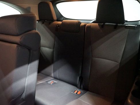 Used 2023 Toyota Highlander LE FWD image 30