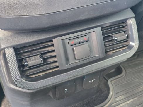 Used 2022 Ford F150 Platinum w/ Equipment Group 701A High AWD/4WD image 18
