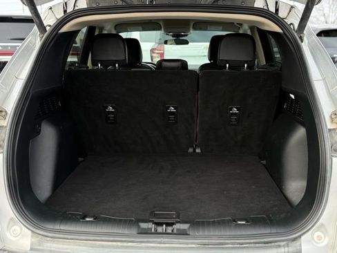 Used 2020 Ford Escape SEL image 29