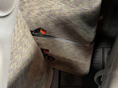 Used 1998 Dodge Ram 1500 Truck 2WD Quad Cab image 35